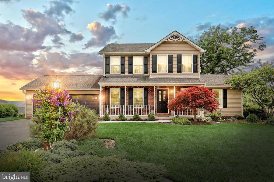 219 RUNNINGBOARD RD, Stewartstown, PA 17363