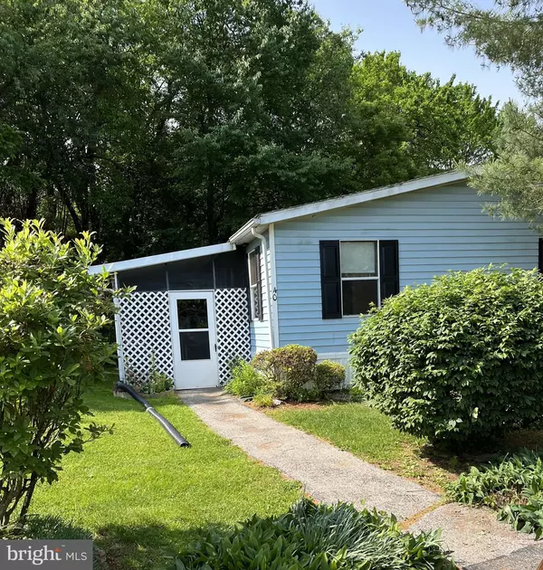 40 SHAWNA, York, PA 17402