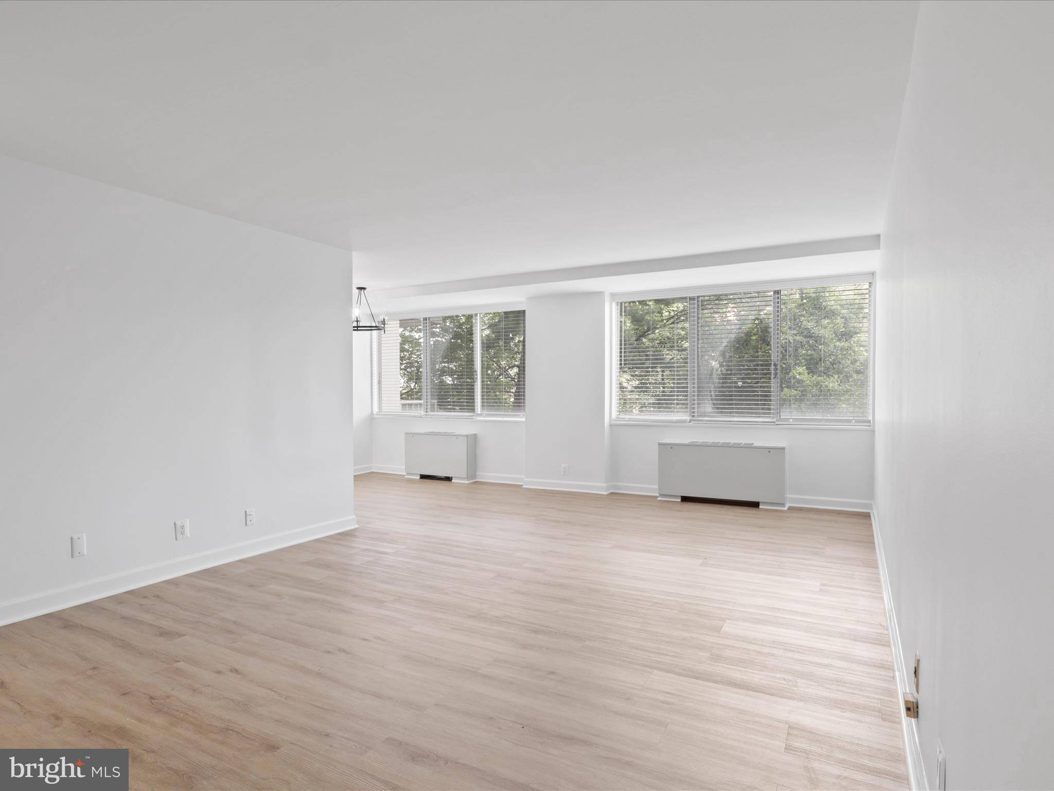 Alexandria, VA 22312,301 N BEAUREGARD ST #219
