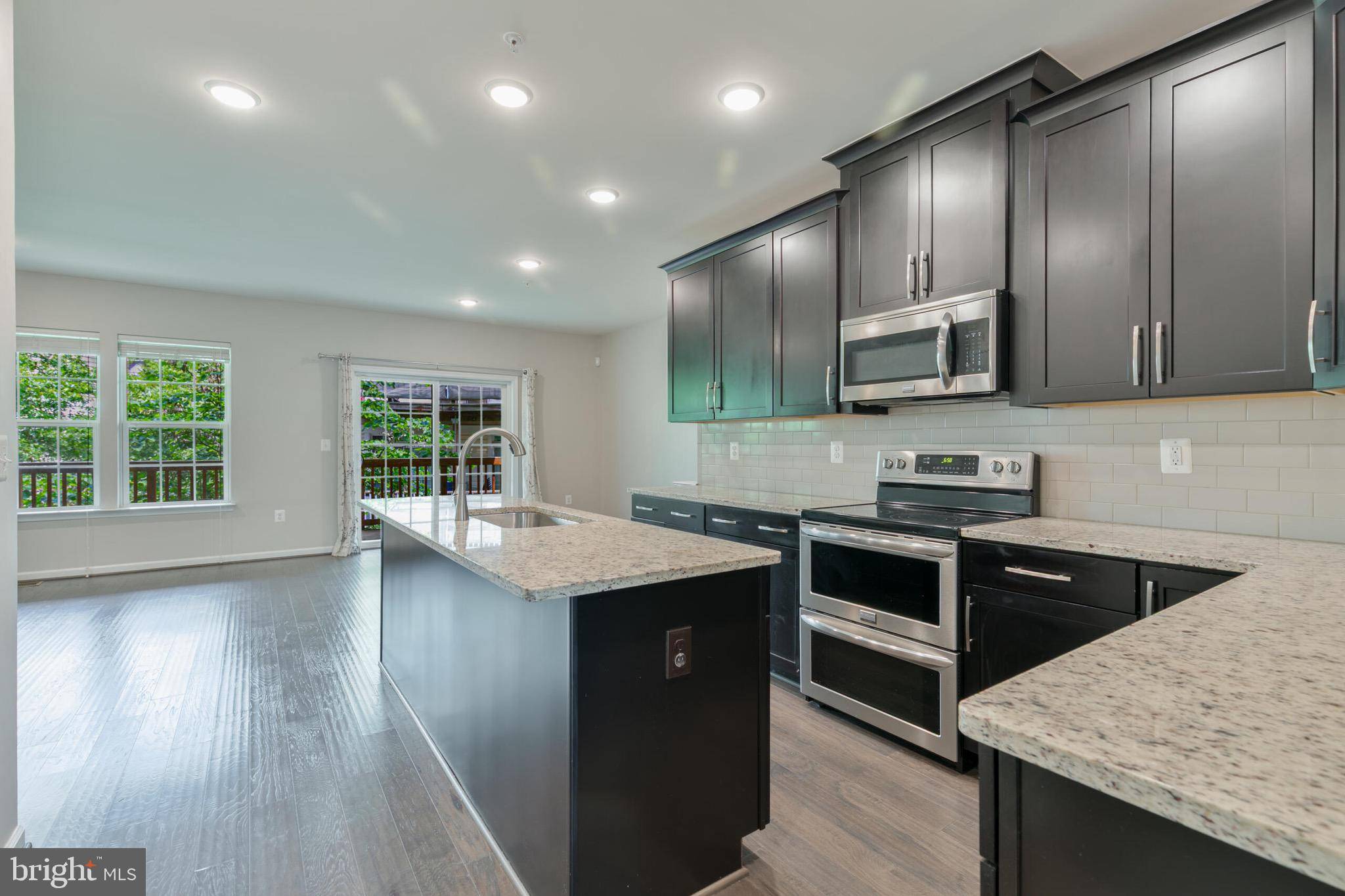 Woodbridge, VA 22191,13944 HOLLOW WIND WAY #101