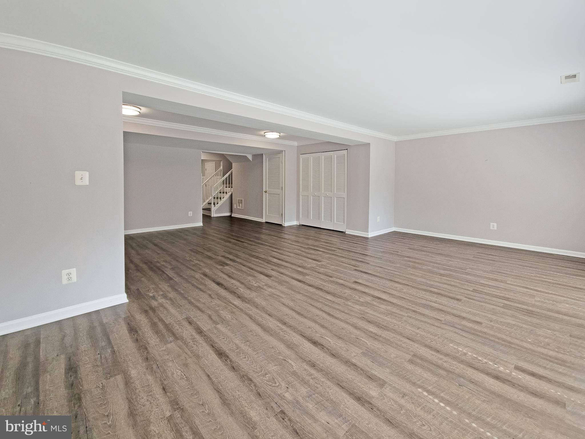 Lorton, VA 22079,8126 HORSESHOE COTTAGE CIR