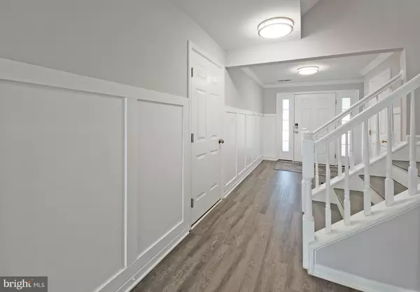 Lorton, VA 22079,8126 HORSESHOE COTTAGE CIR