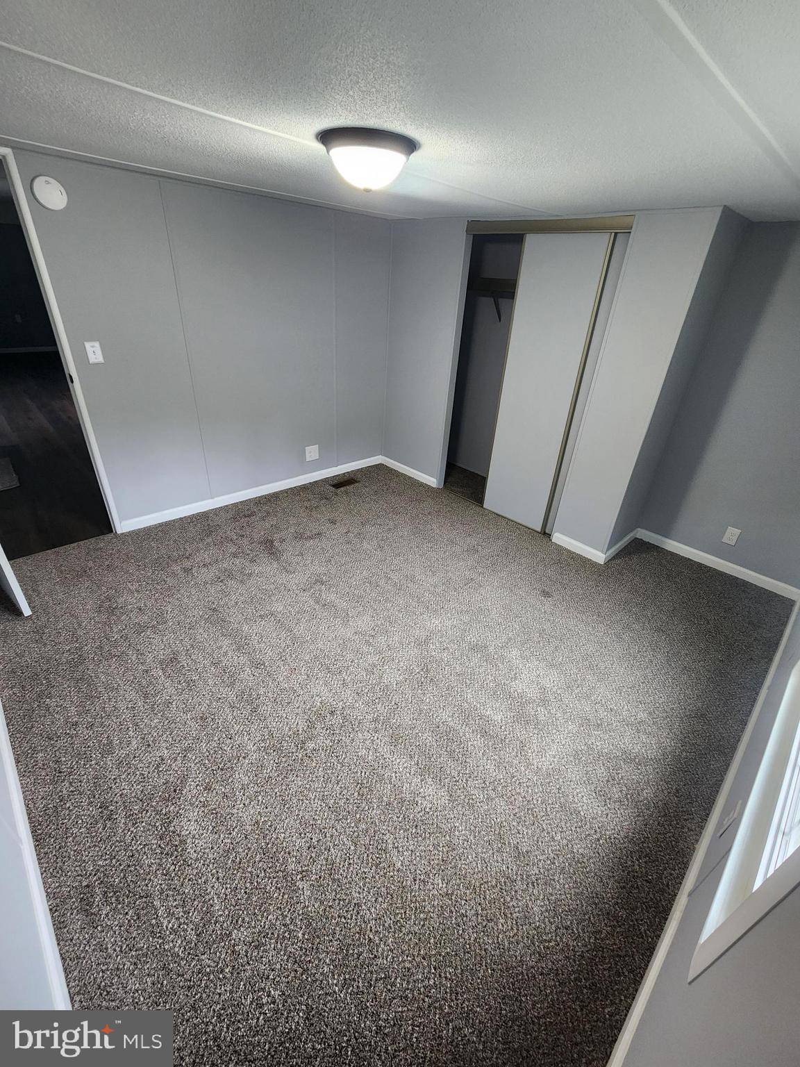 Pittsgrove, NJ 08318,43 HAZELWOOD DR