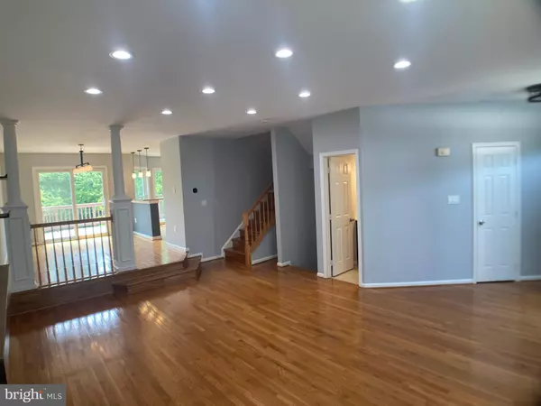 Springfield, VA 22153,8726 WADEBROOK TER