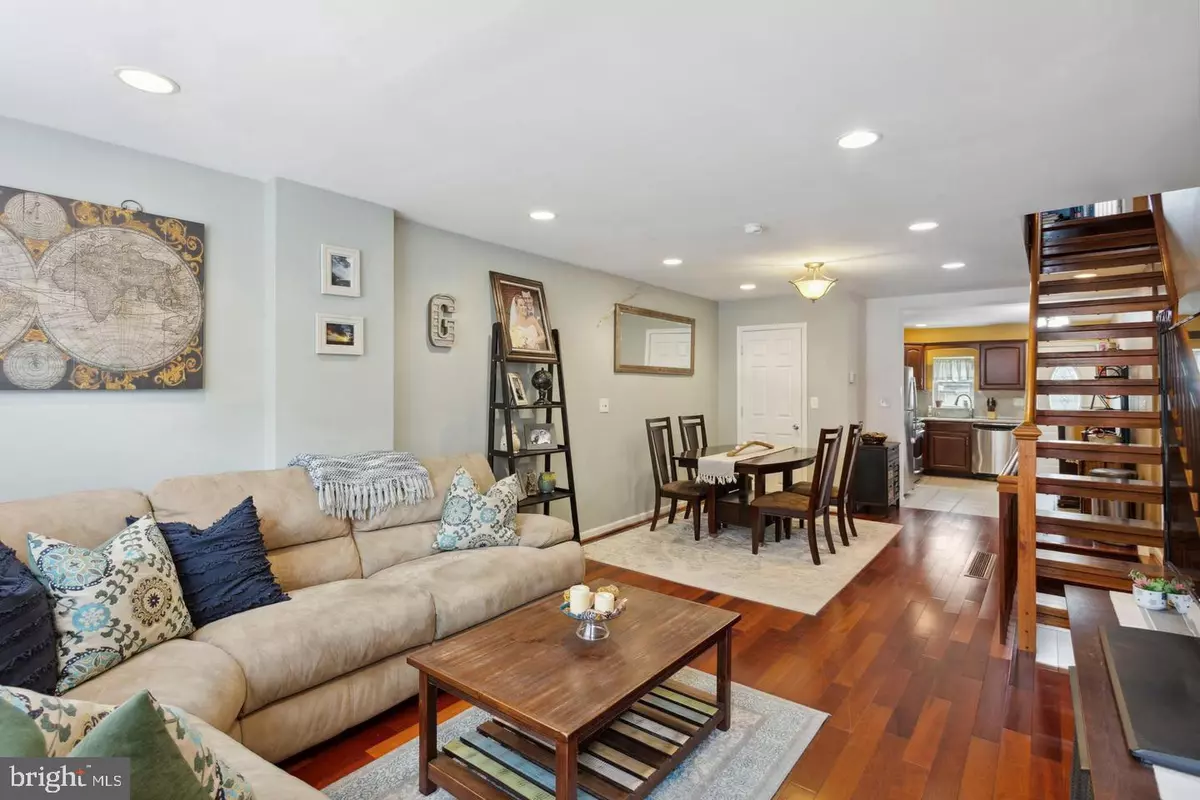 Philadelphia, PA 19145,2411 S BANCROFT ST