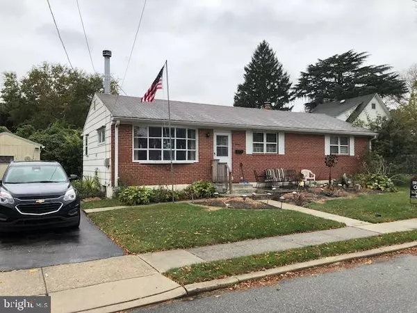 16 S LINDEN AVE, Aldan, PA 19018