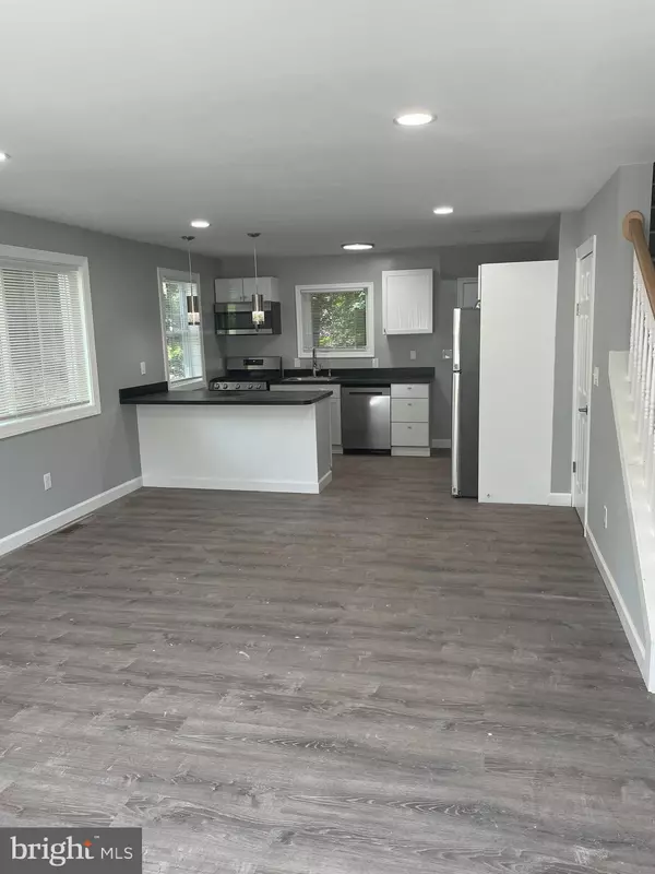 Riverdale, MD 20737,6004 MADISON ST
