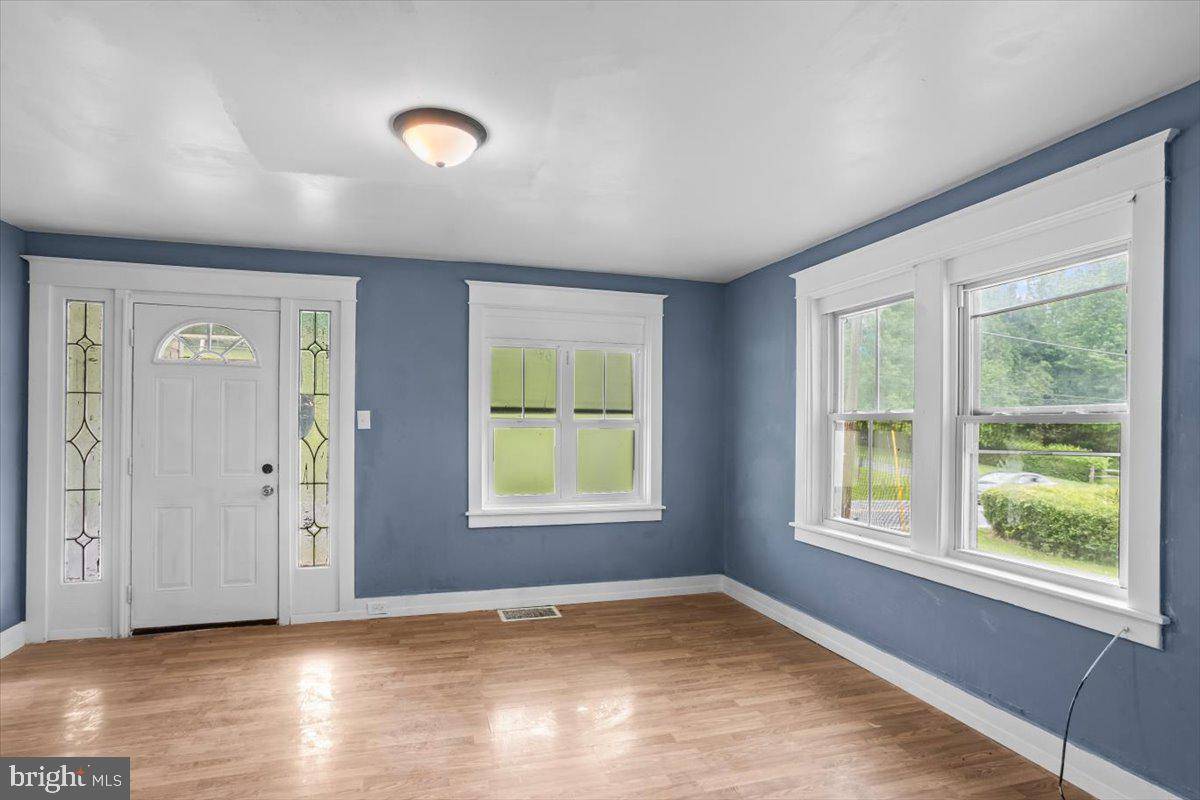 Reading, PA 19606,1803 FRIEDENSBURG RD