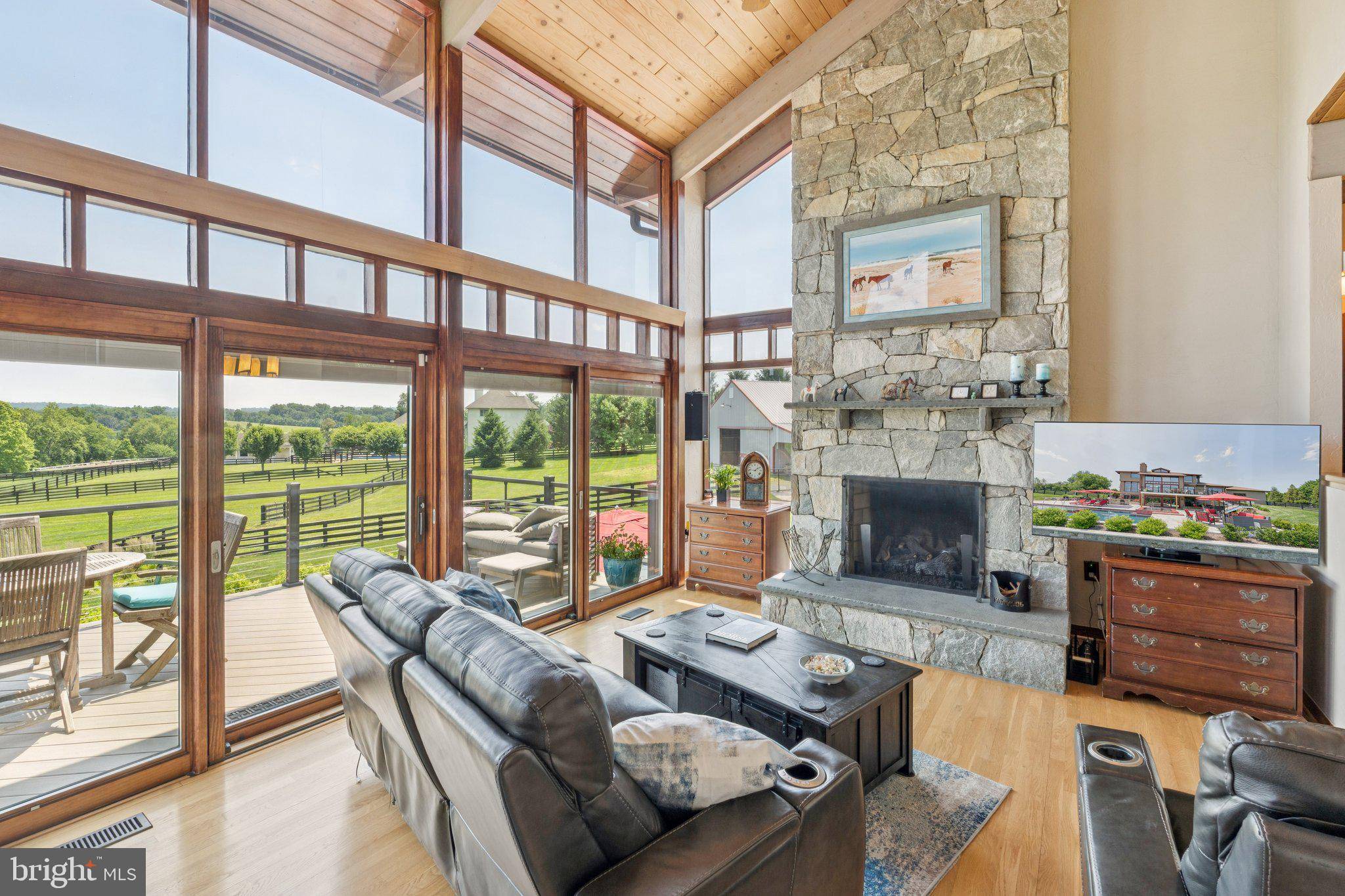 Waterford, VA 20197,15724 TRAPSHIRE CT