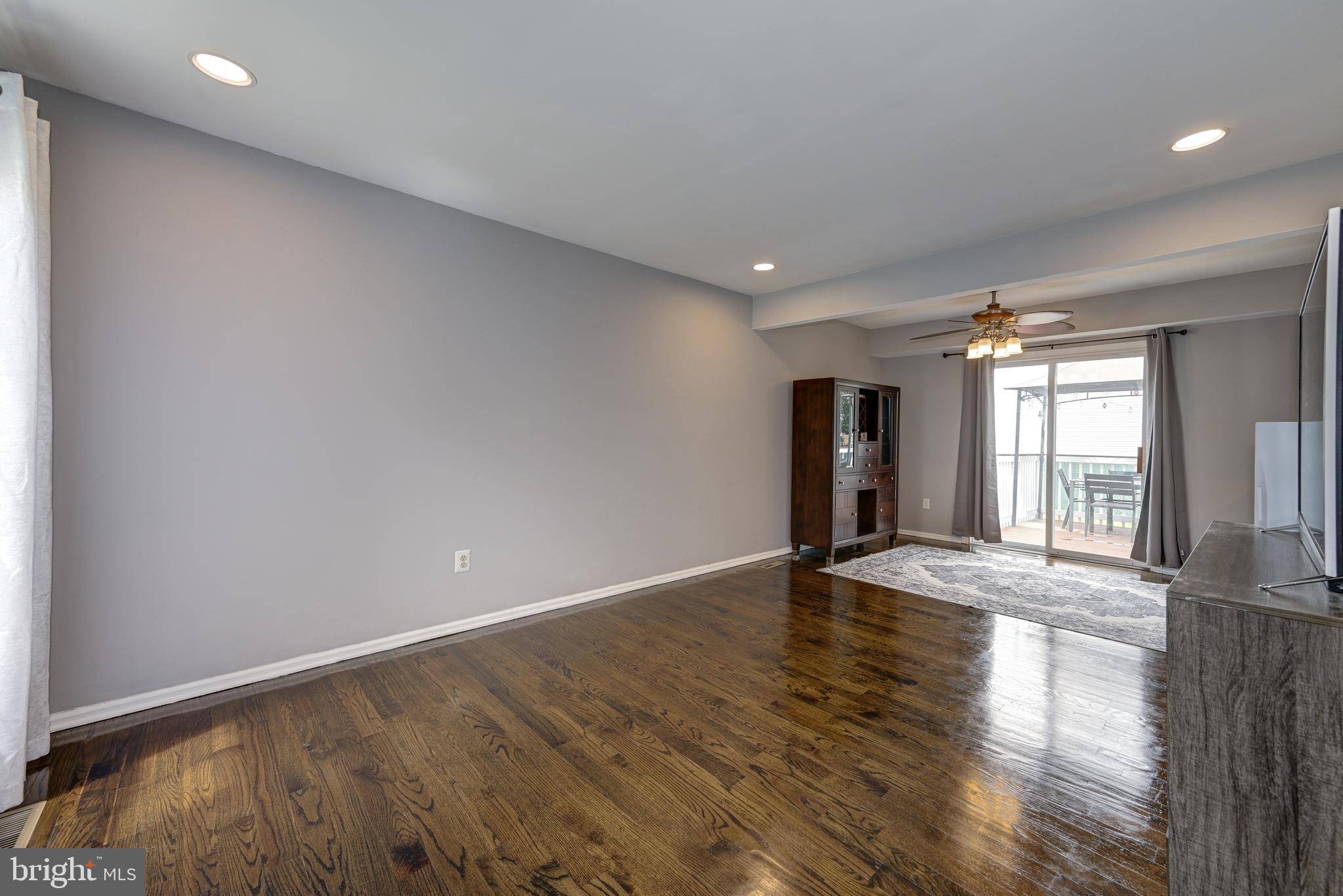 Pennsauken, NJ 08109,7721 HESSON LN