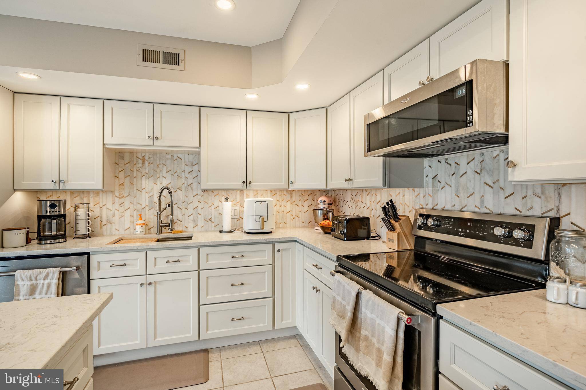 Ocean City, NJ 08226,507 CONCH DR