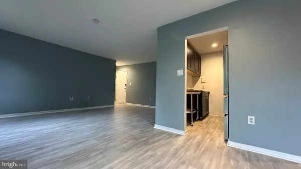 Woodbridge, VA 22192,12703 LOTTE DR #102