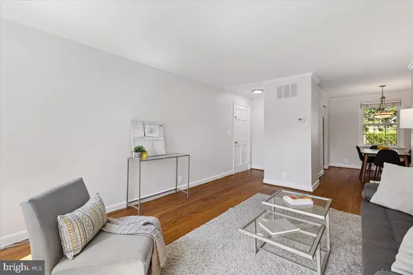 Arlington, VA 22206,3373 S STAFFORD ST #A2