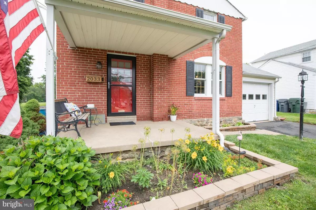 Abington, PA 19001,2033 OLD WELSH RD