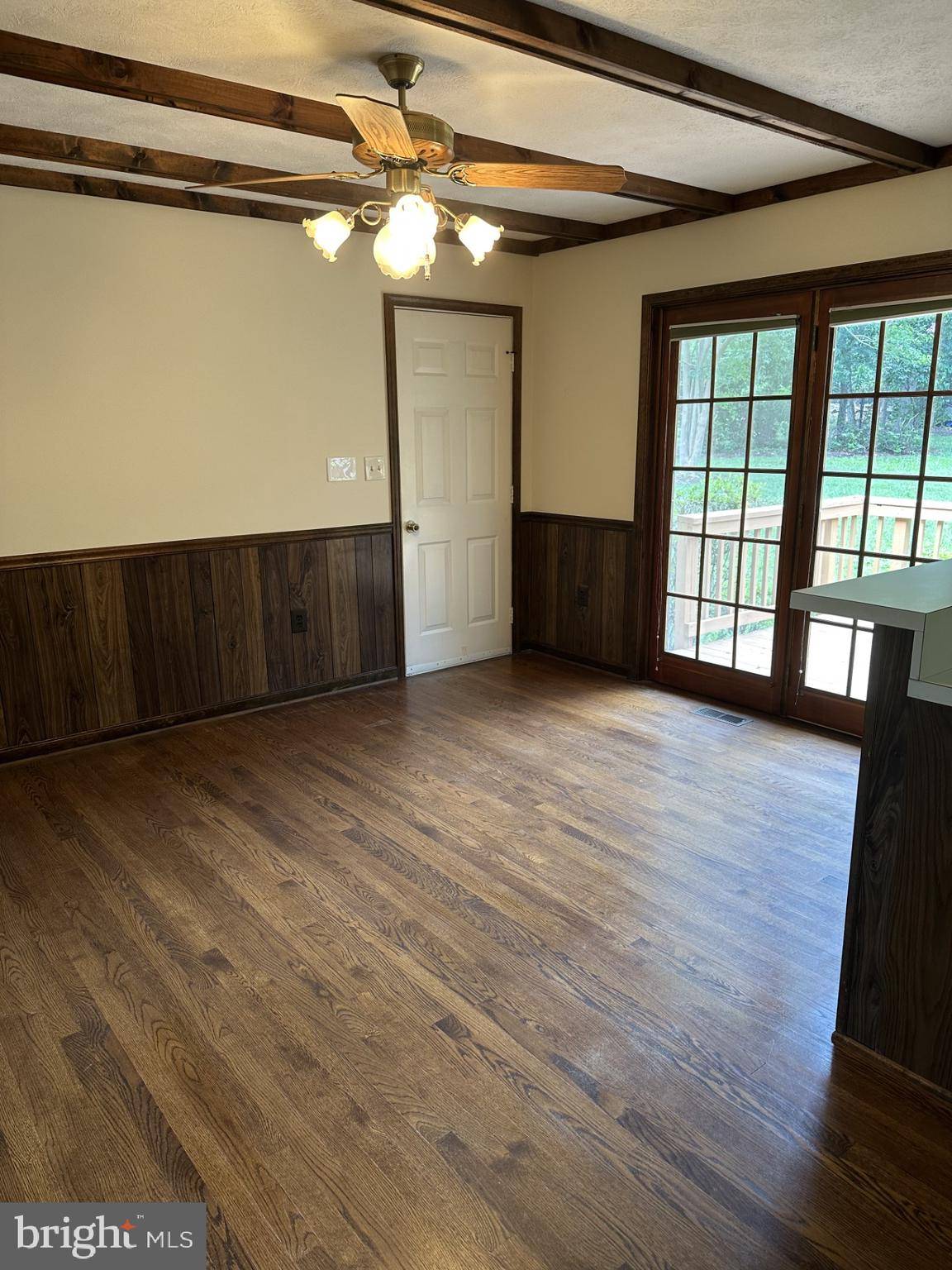 Vienna, VA 22182,8332 HILLTOP AVE