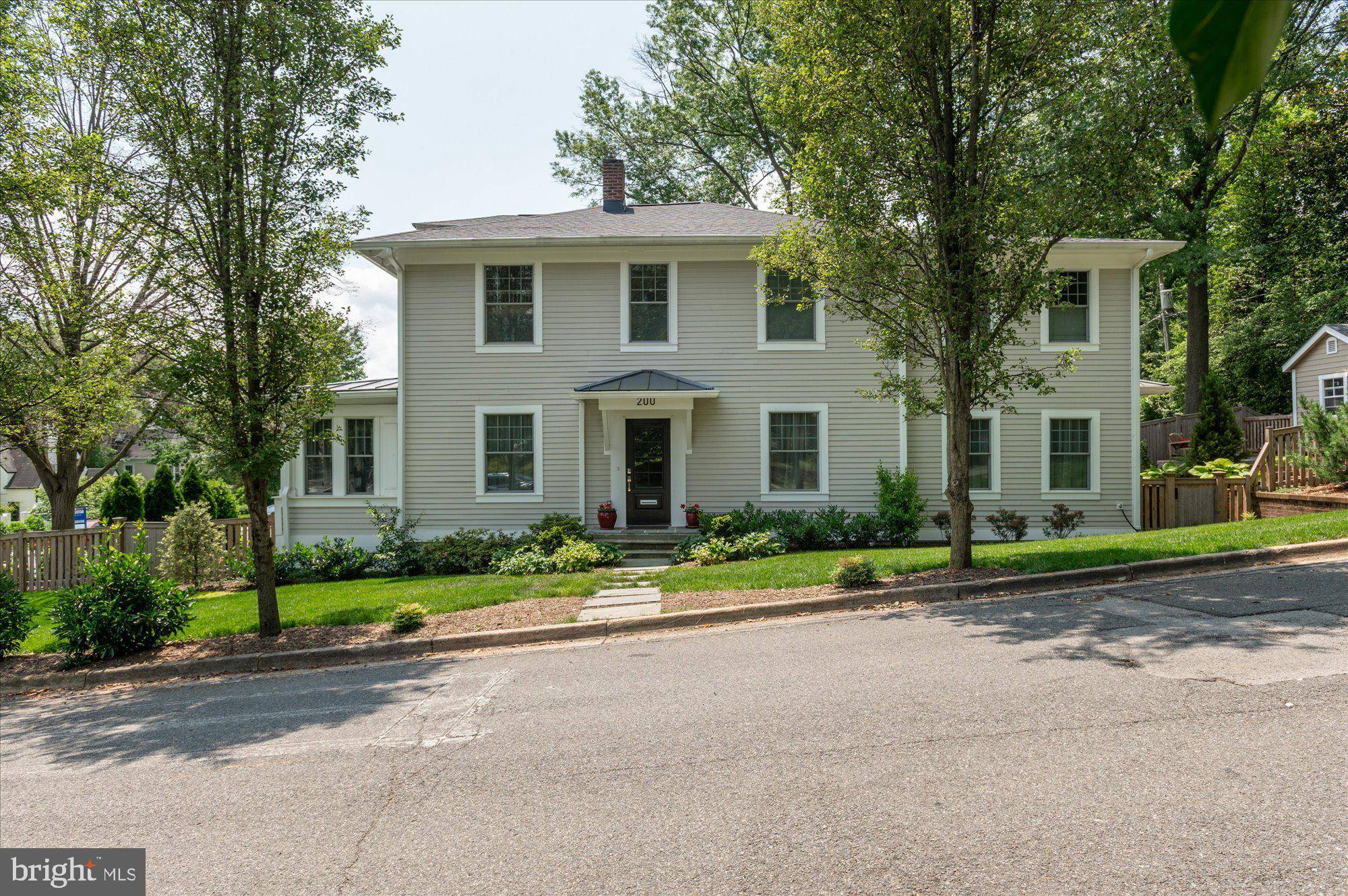 200 W MONROE AVE, Alexandria, VA 22301