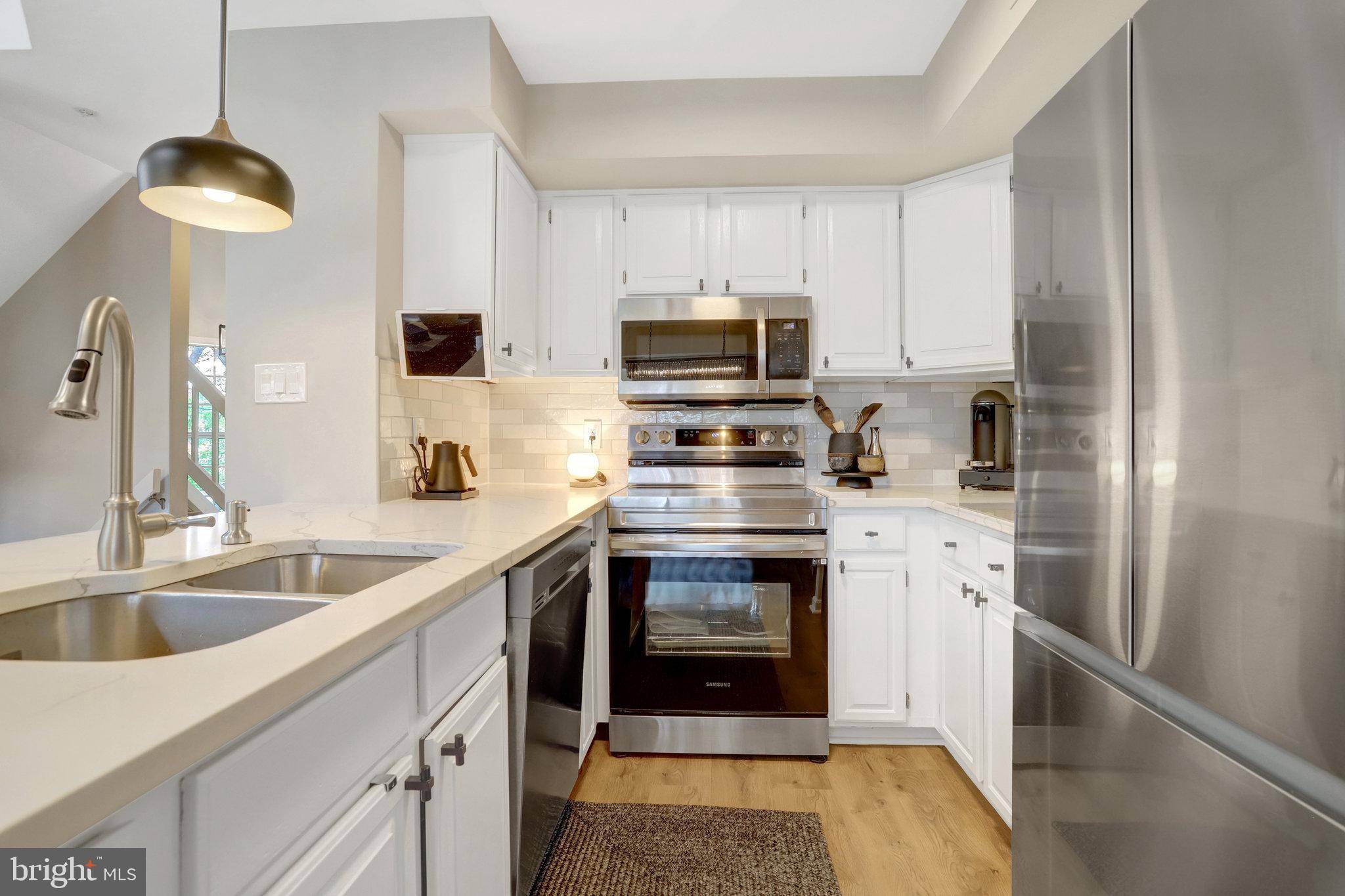 Alexandria, VA 22315,6857 BRINDLE HEATH WAY #162