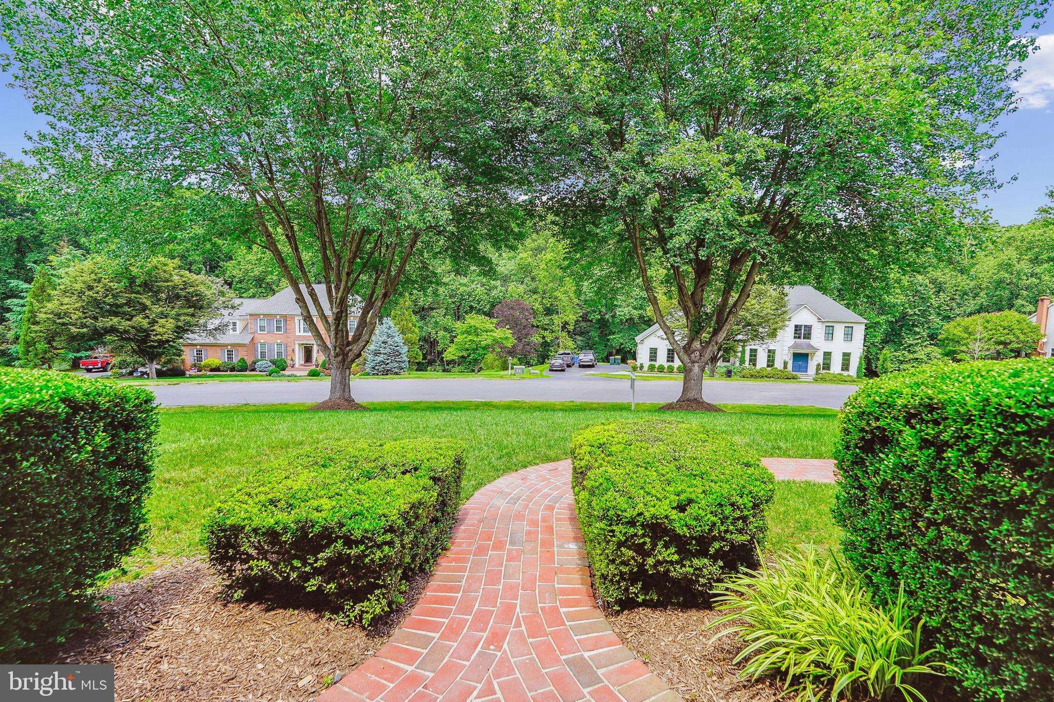 Vienna, VA 22182,9711 BROOKSTONE LN