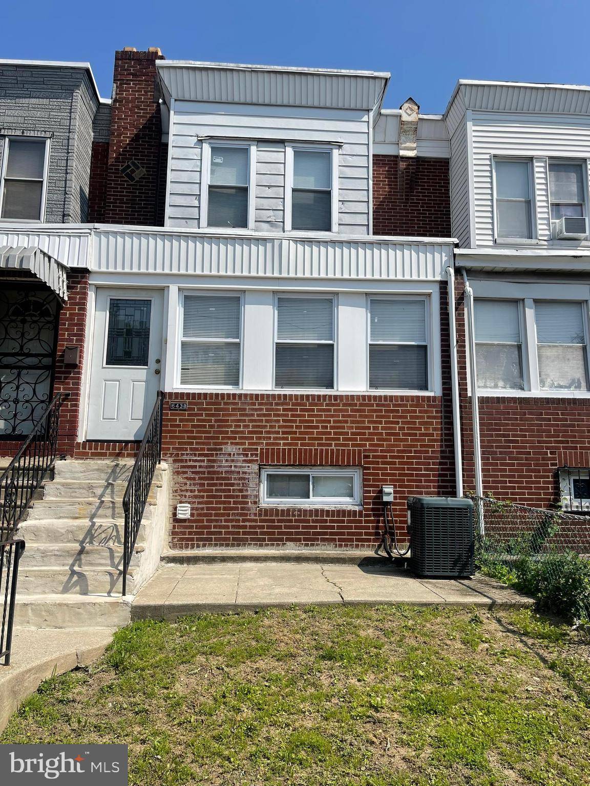 Philadelphia, PA 19142,6438 BUIST AVE