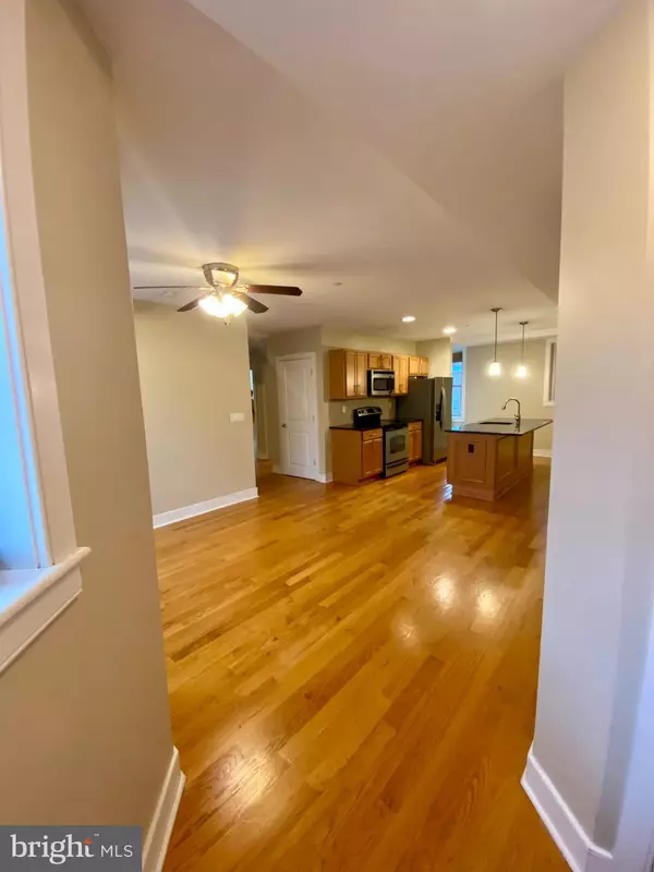 Philadelphia, PA 19104,4300 SPRUCE ST #A402