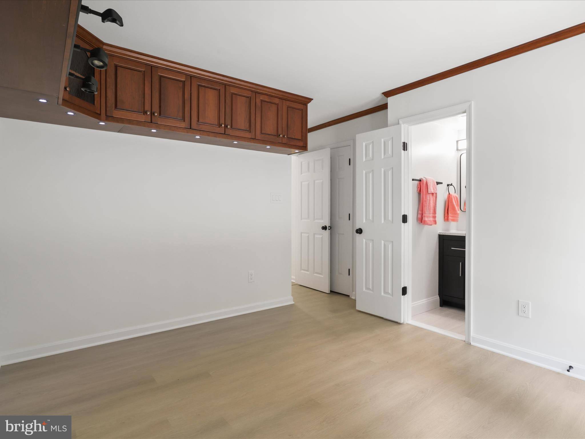 Arlington, VA 22204,1802-H 9TH ST S