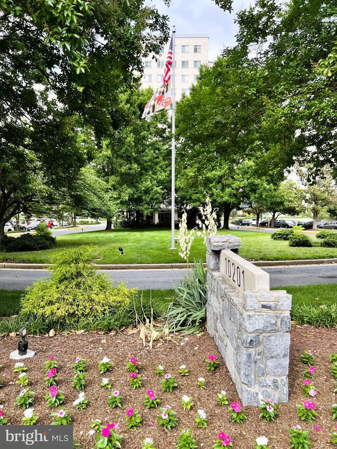Rockville, MD 20852,10201 GROSVENOR PL #915