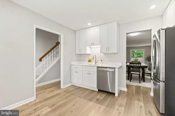 Woodbridge, VA 22192,2825 CAMBRIDGE DR
