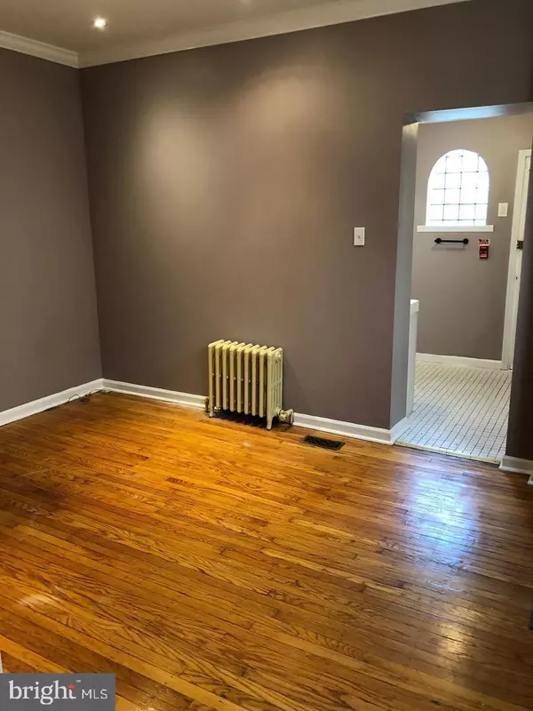 Philadelphia, PA 19103,2306 SPRUCE ST #100