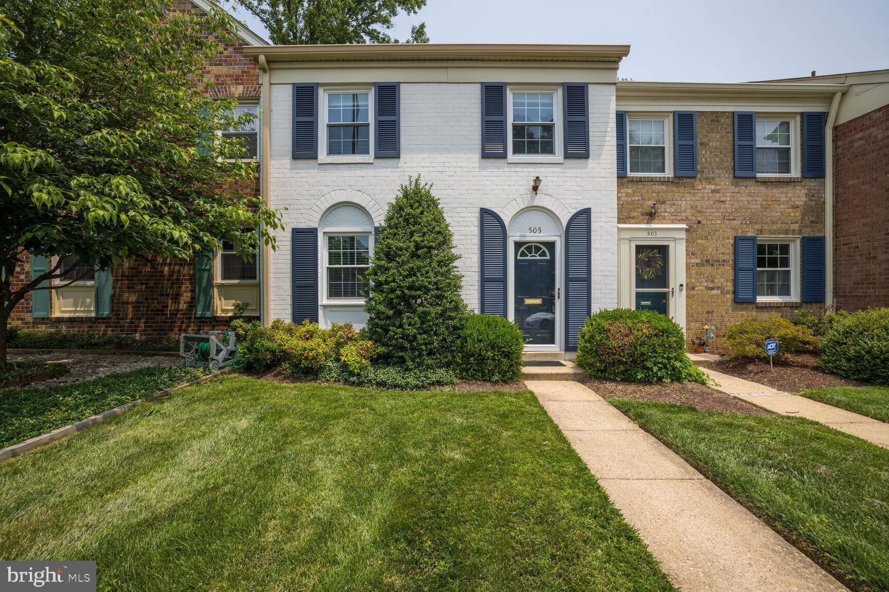 Rockville, MD 20850,505 AZALEA DR #37-505