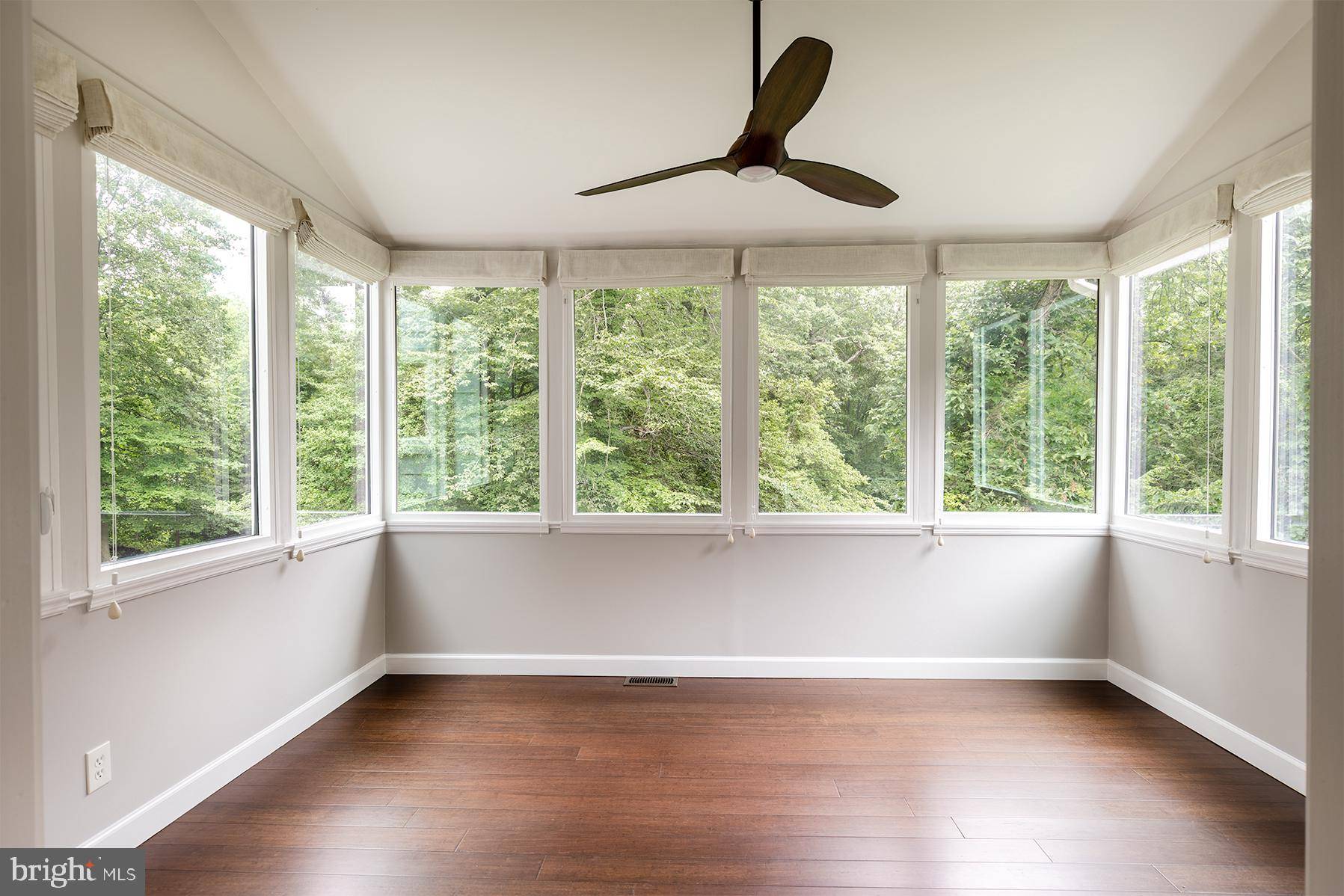 27 CASCADE RD, Arnold, MD 21012