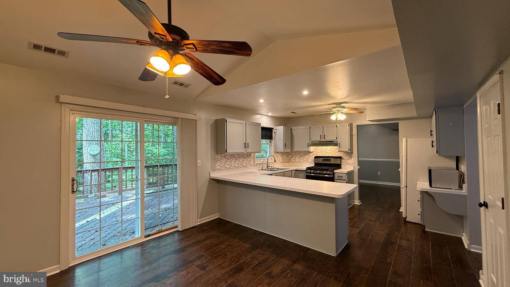 Spotsylvania, VA 22553,10702 HEAVENWOOD CT