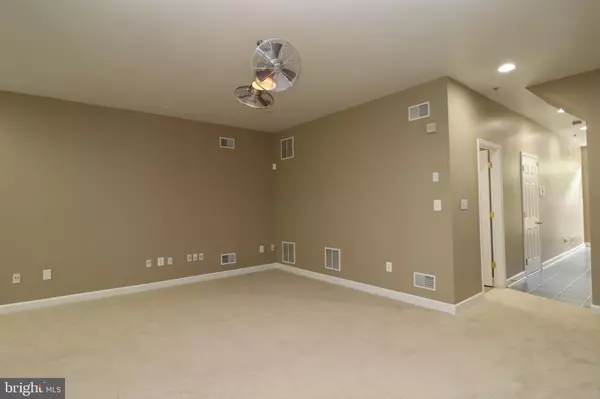 Laurel, MD 20724,8118 MISSISSIPPI RD