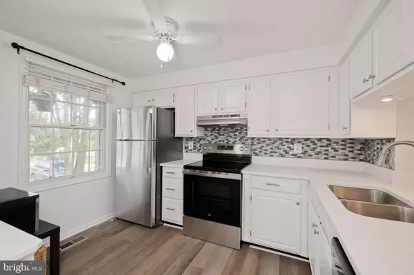 Lorton, VA 22079,8551 BLACKFOOT CT