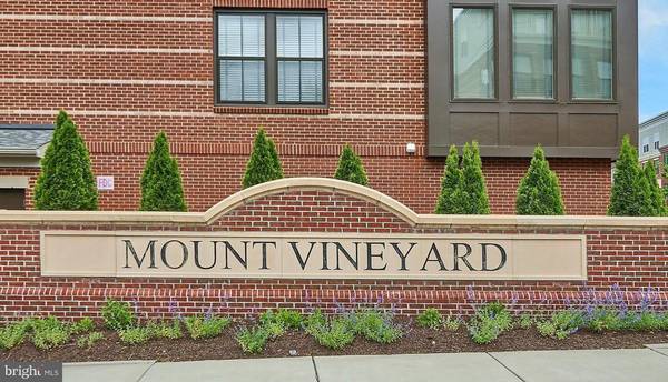 3982 NORTON, Fairfax, VA 22030