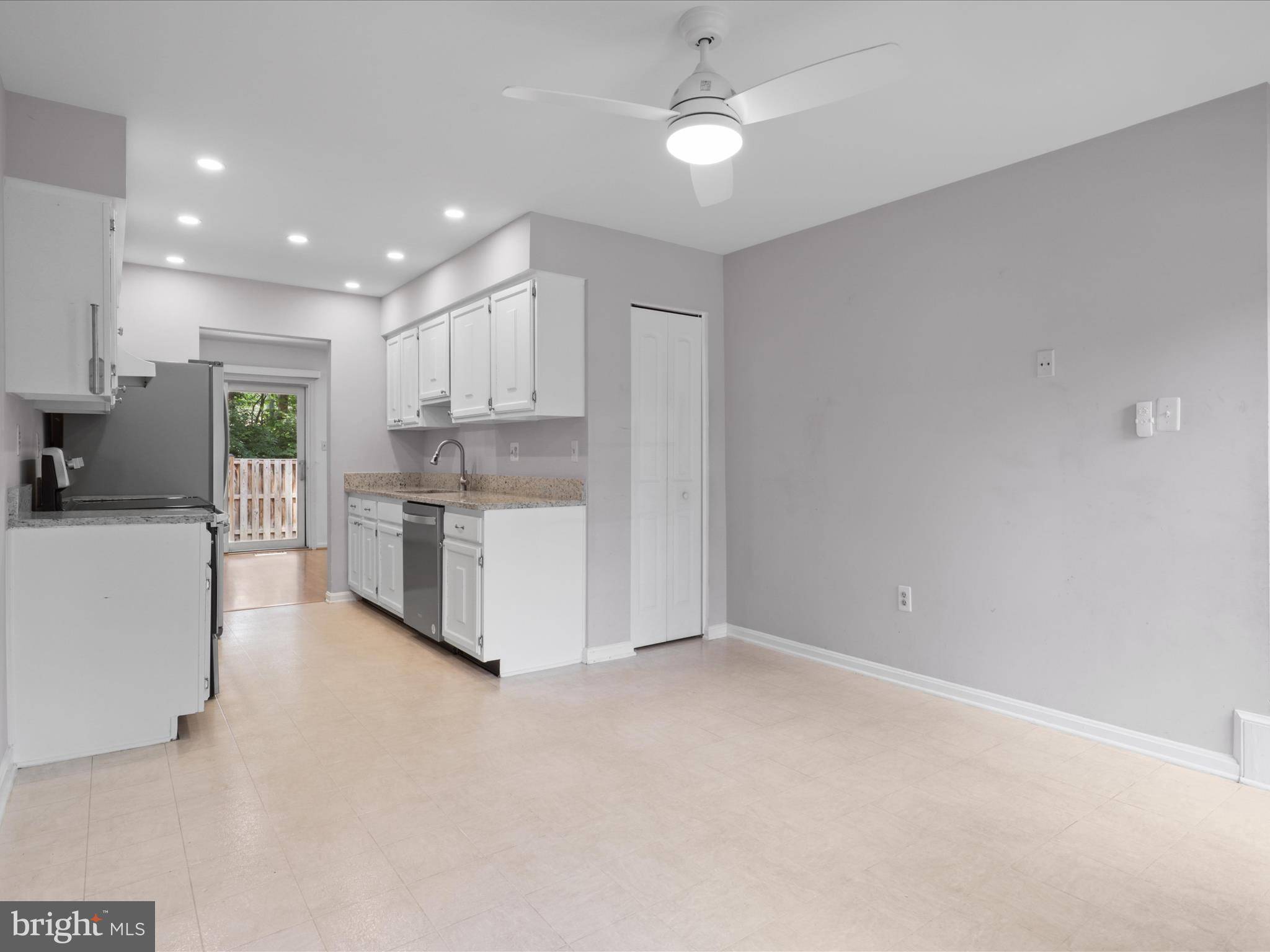 Vienna, VA 22181,9664 MASTERWORKS DR