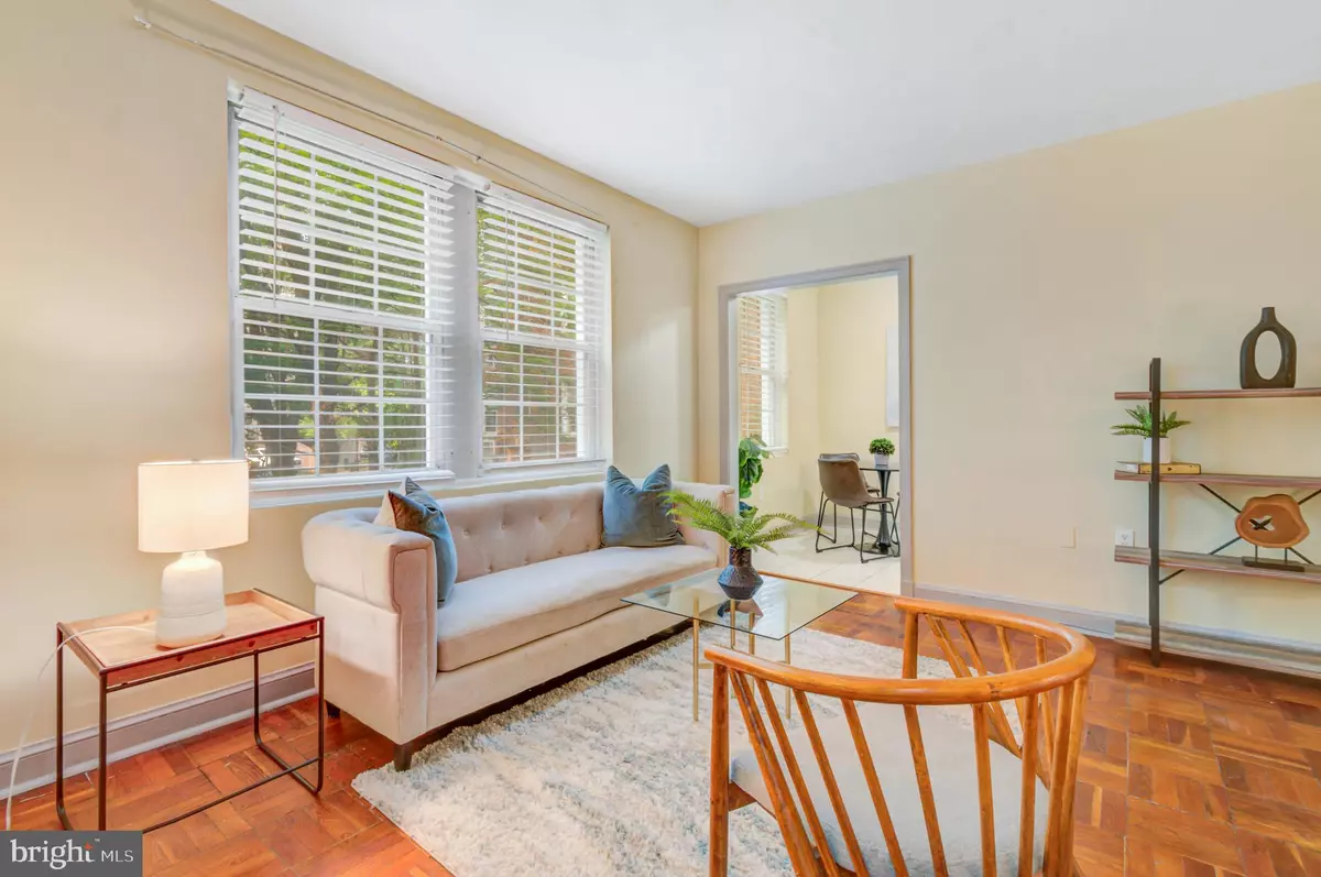 Washington, DC 20016,3051 IDAHO AVE NW #107