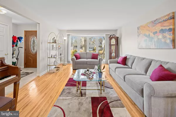 Cherry Hill, NJ 08002,121 RIDGE RD