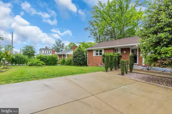 Springfield, VA 22151,6809 BRADDOCK RD