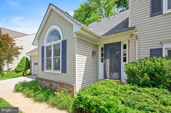 Burke, VA 22015,5261 DUNLEIGH DR