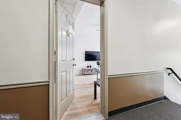 Arlington, VA 22201,1728 QUEENS LN #3-181