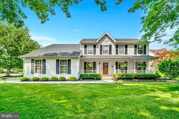 2 GRAPEVINE CT, Robbinsville, NJ 08691
