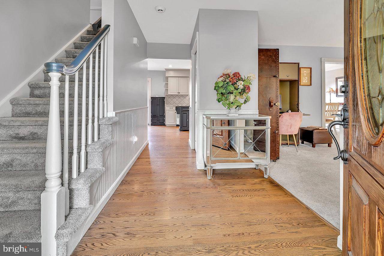 Robbinsville, NJ 08691,2 GRAPEVINE CT