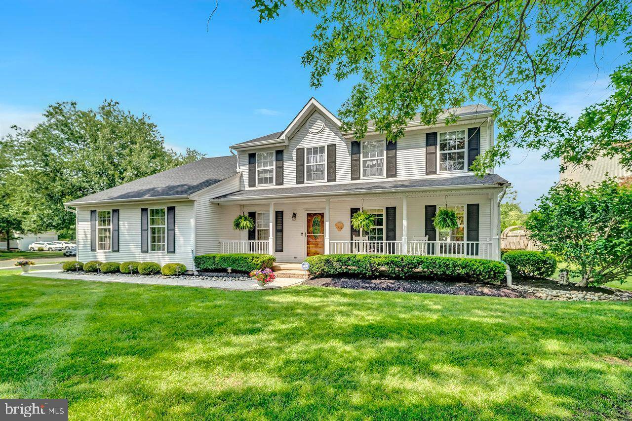 Robbinsville, NJ 08691,2 GRAPEVINE CT