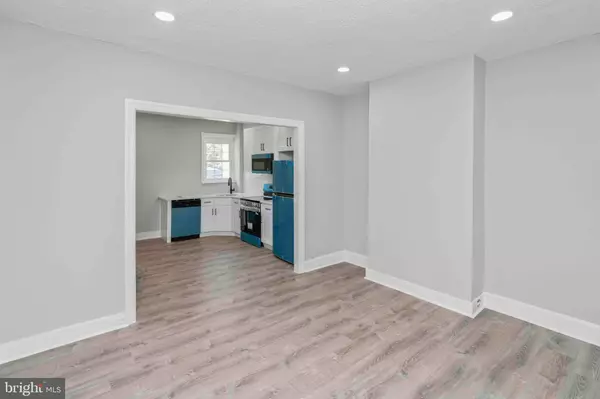 Philadelphia, PA 19135,6116 EDMUND ST