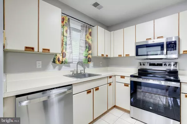 Reston, VA 20191,1963-A VILLARIDGE DR