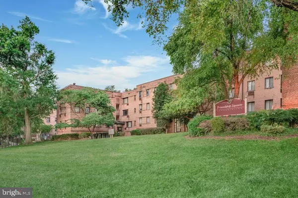 4717 1ST ST SW #203, Washington, DC 20032