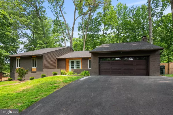 Annandale, VA 22003,7816 WENDY RIDGE LN