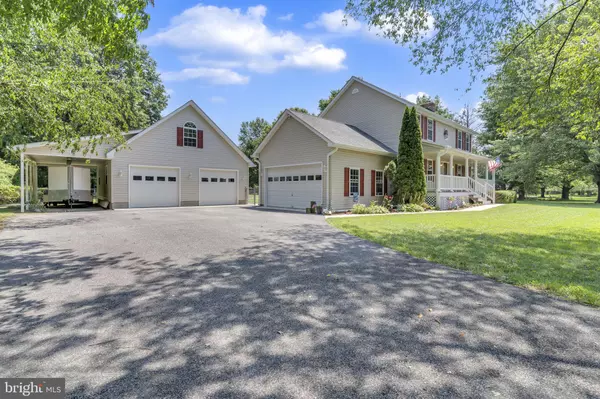 Prince Frederick, MD 20678,215 CEDAR BEACH DR