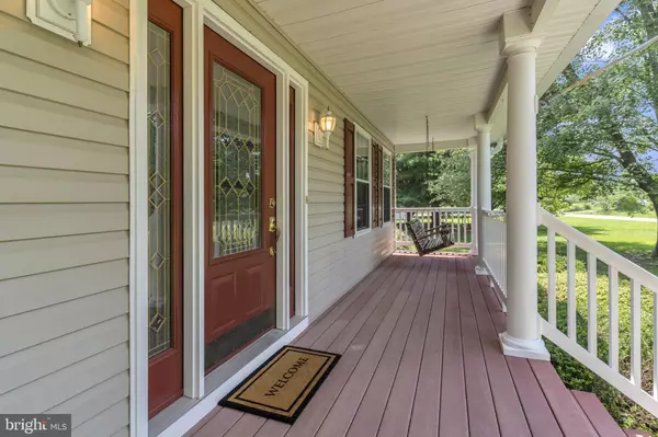 Prince Frederick, MD 20678,215 CEDAR BEACH DR