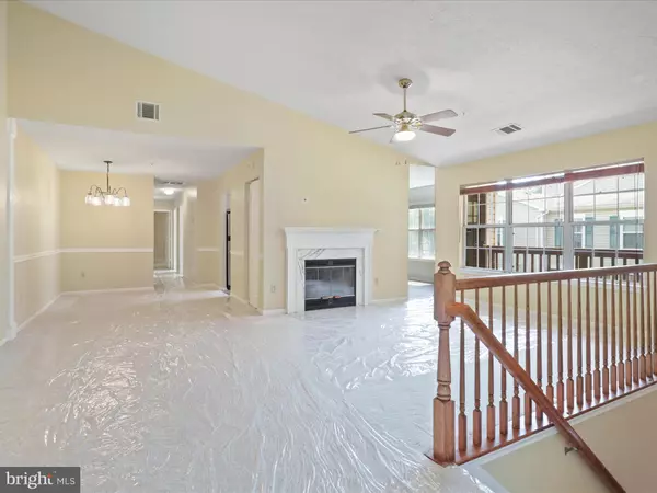 Bowie, MD 20720,4514 RUNNING DEER WAY #390A
